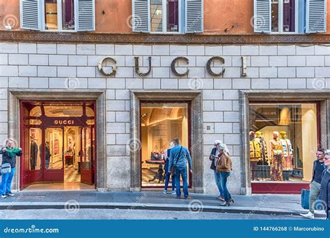 gucci stores in rome|gucci outlet in rome.